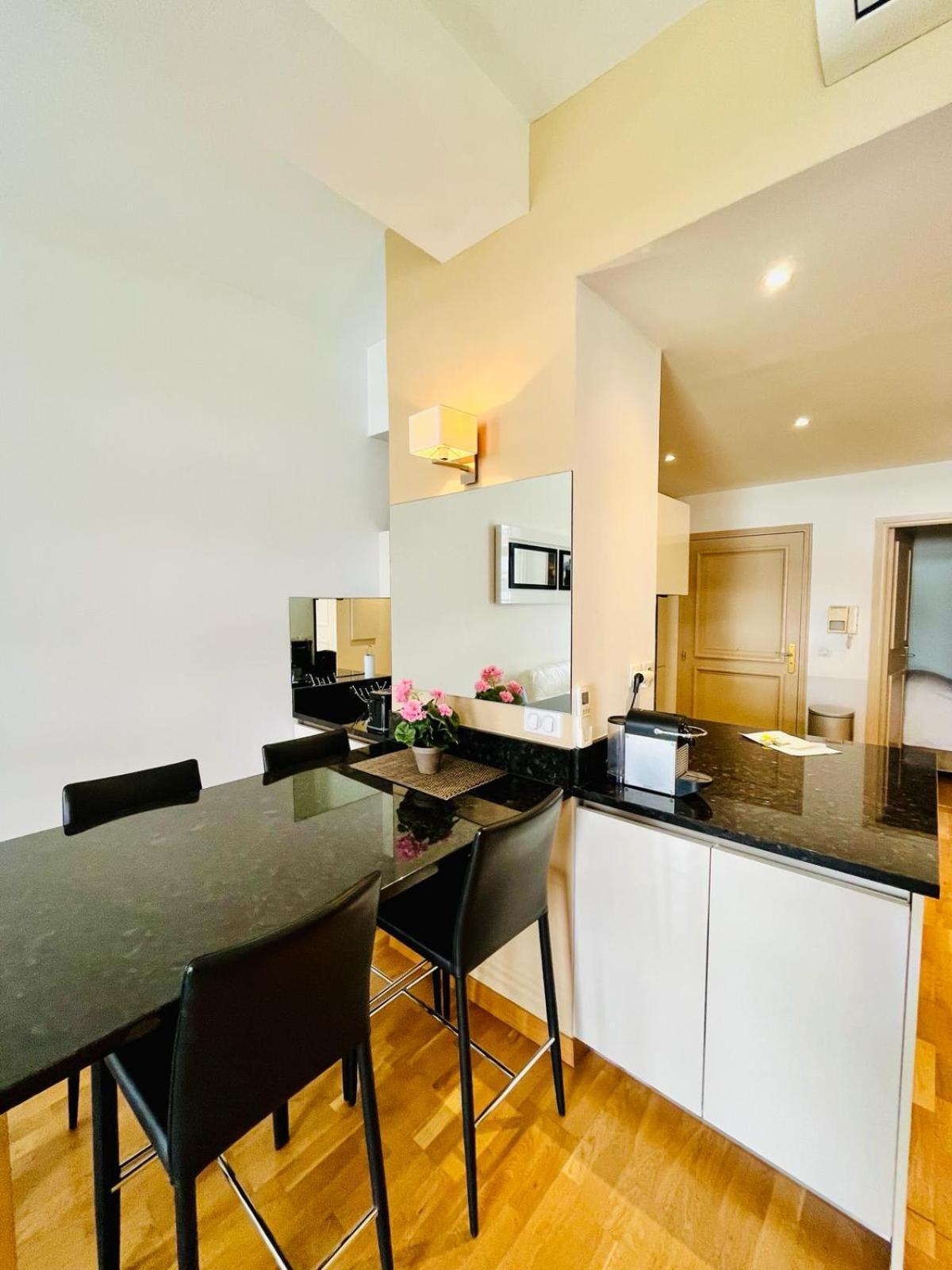 Golden Triangle 2Br/2Ba Apartment Cannes Exterior photo